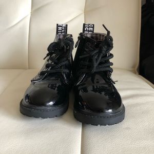 Size 7 toddler black combat boots